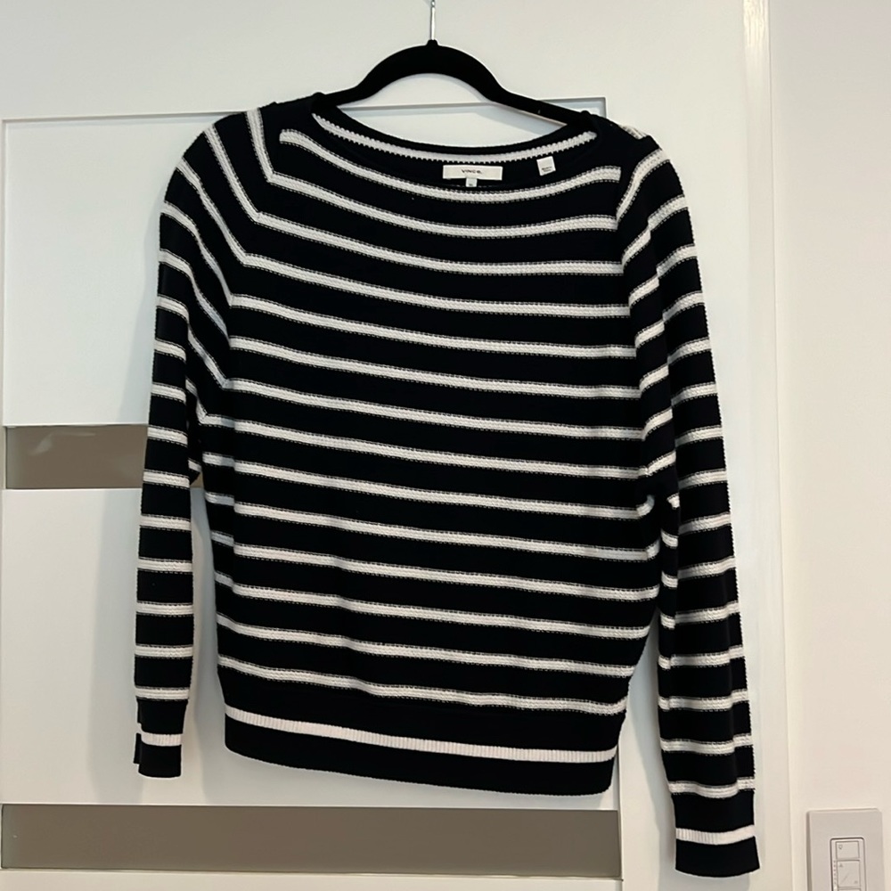 Vince knit longsleeve XS